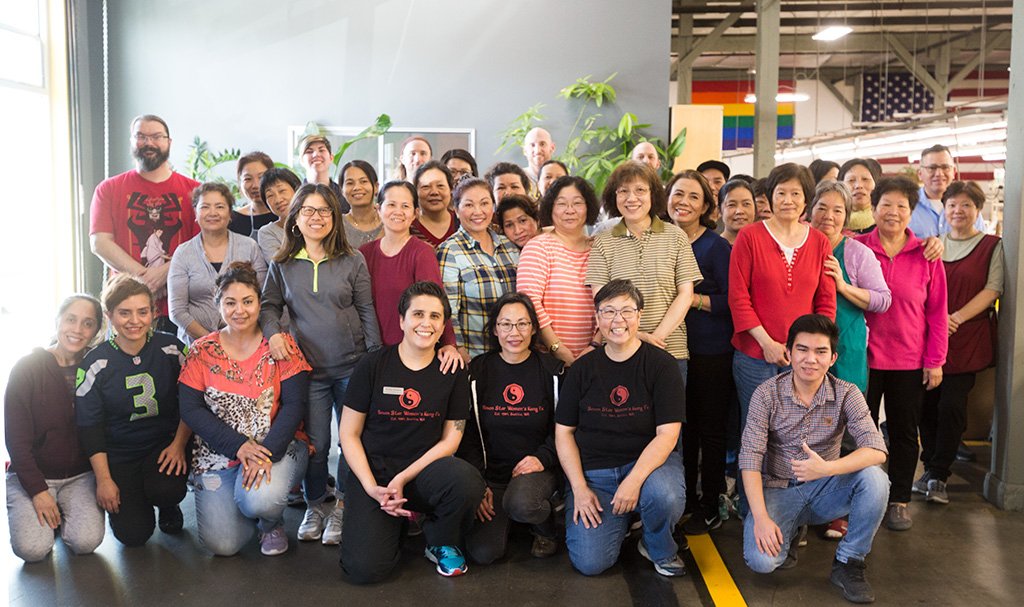 A group photo of the TOM BIHN crew and the Seven Star Women's Crew