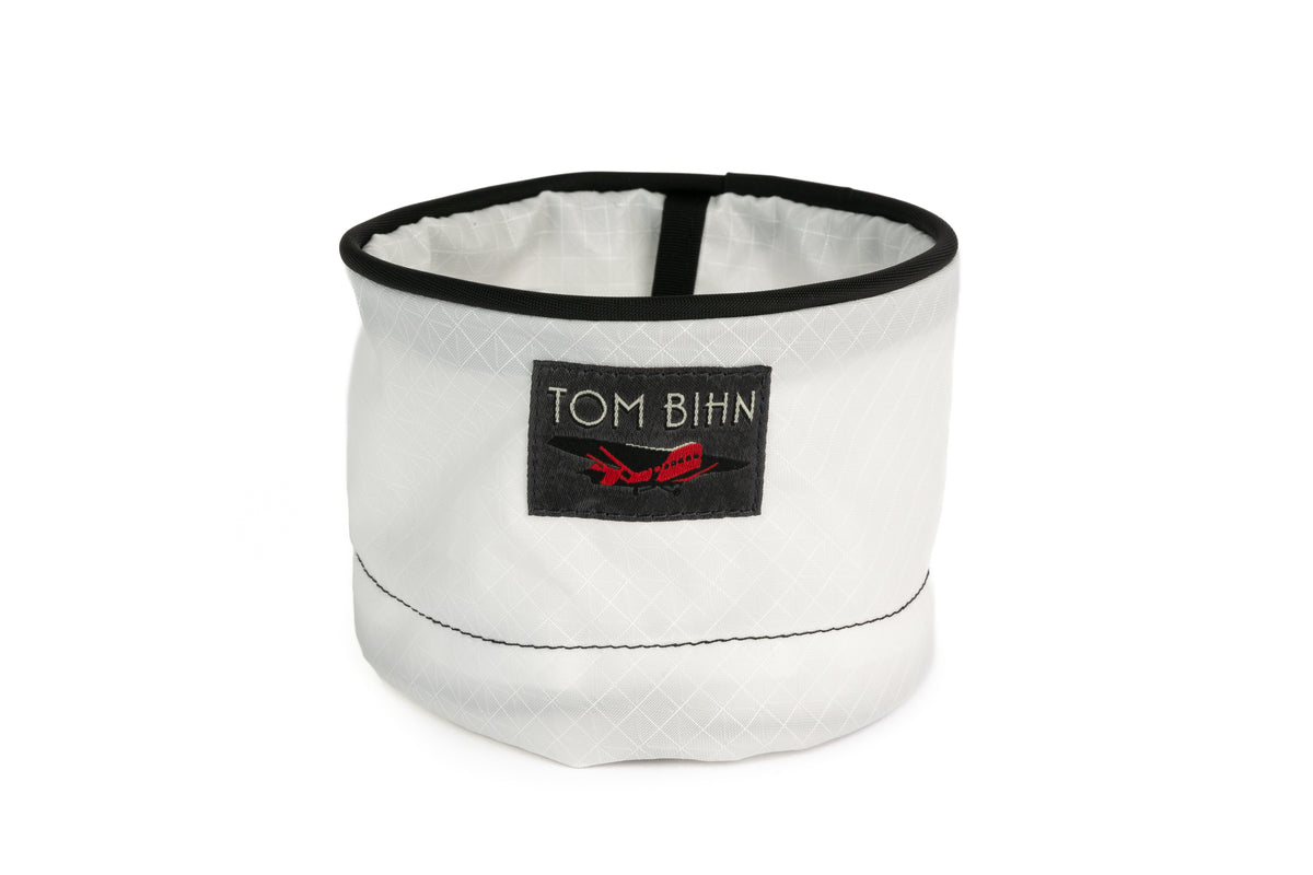 visible variant TB0990-TD^^A Small Travel Tray in TAHOMA (WHITE with white grid) 200 Halcyon.