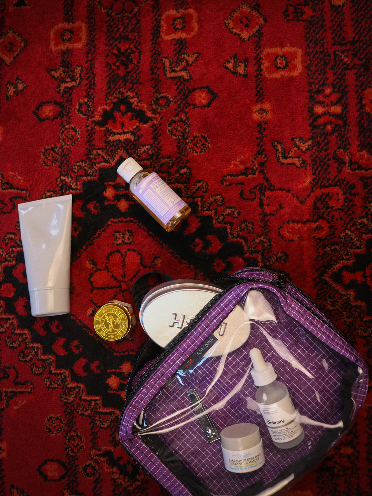 visible lifestyle^^Double Clear Organizer Cube with toiletries in it