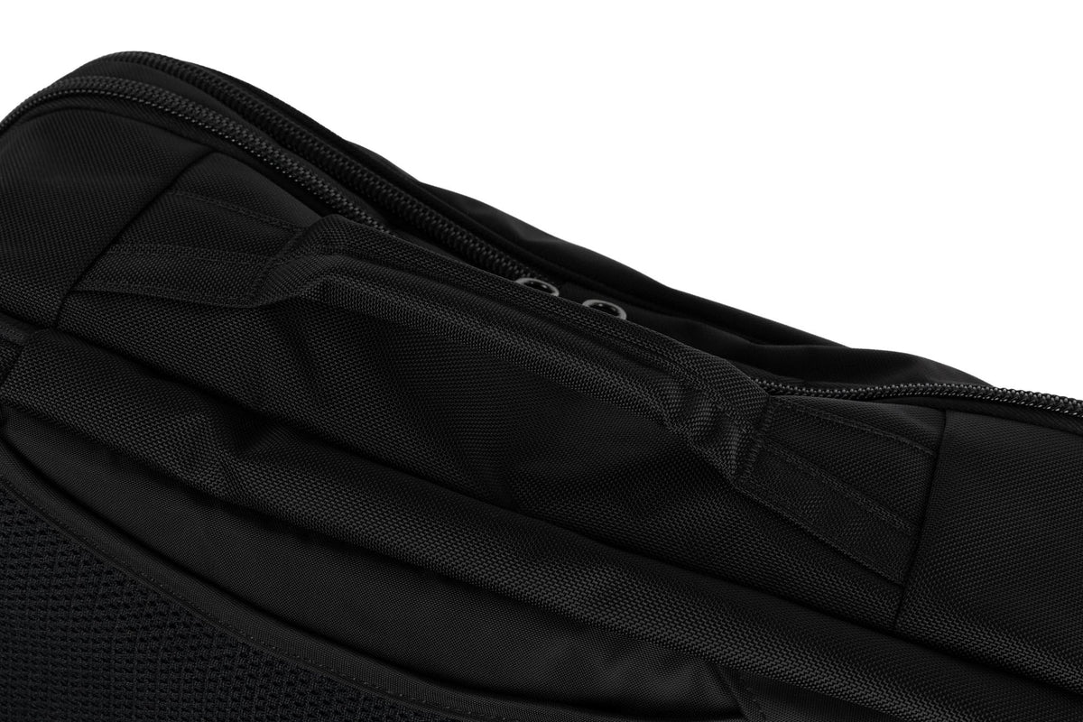 The side carry handle on the Bixi
