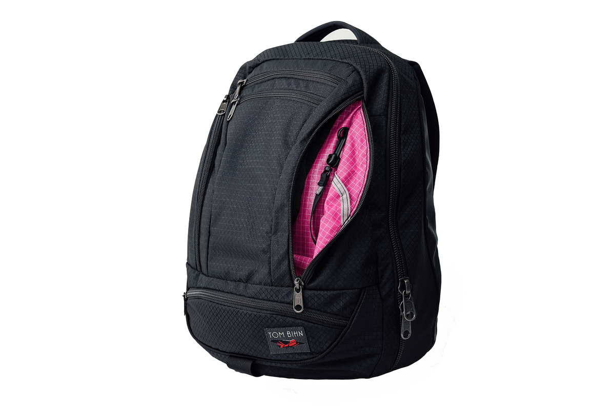 visible variant TB0120-BTPD^^The Synik 22 in Black 420 Spectron in Cerise 200 Halcyon