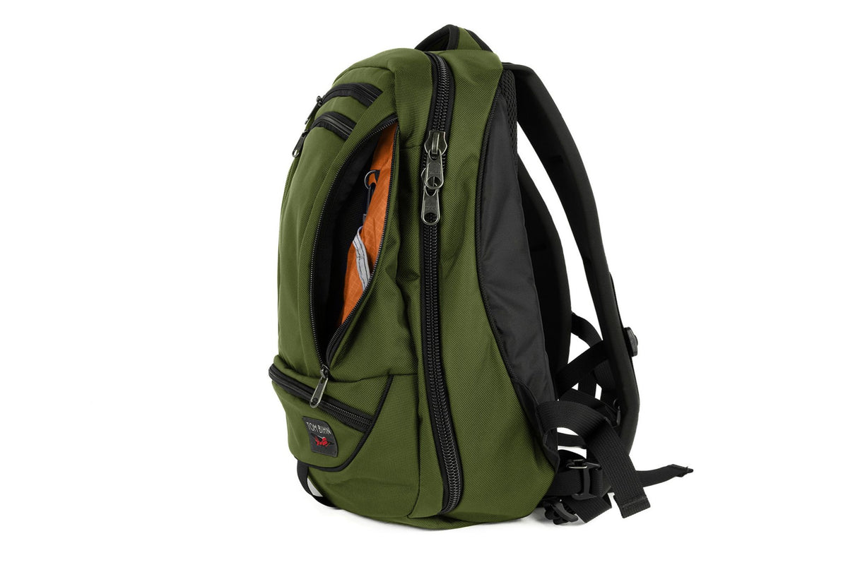 visible variant TB0120-VKPL^^Front of Synik 22 in Saguaro with Persimmon 210 Cerylon interior.