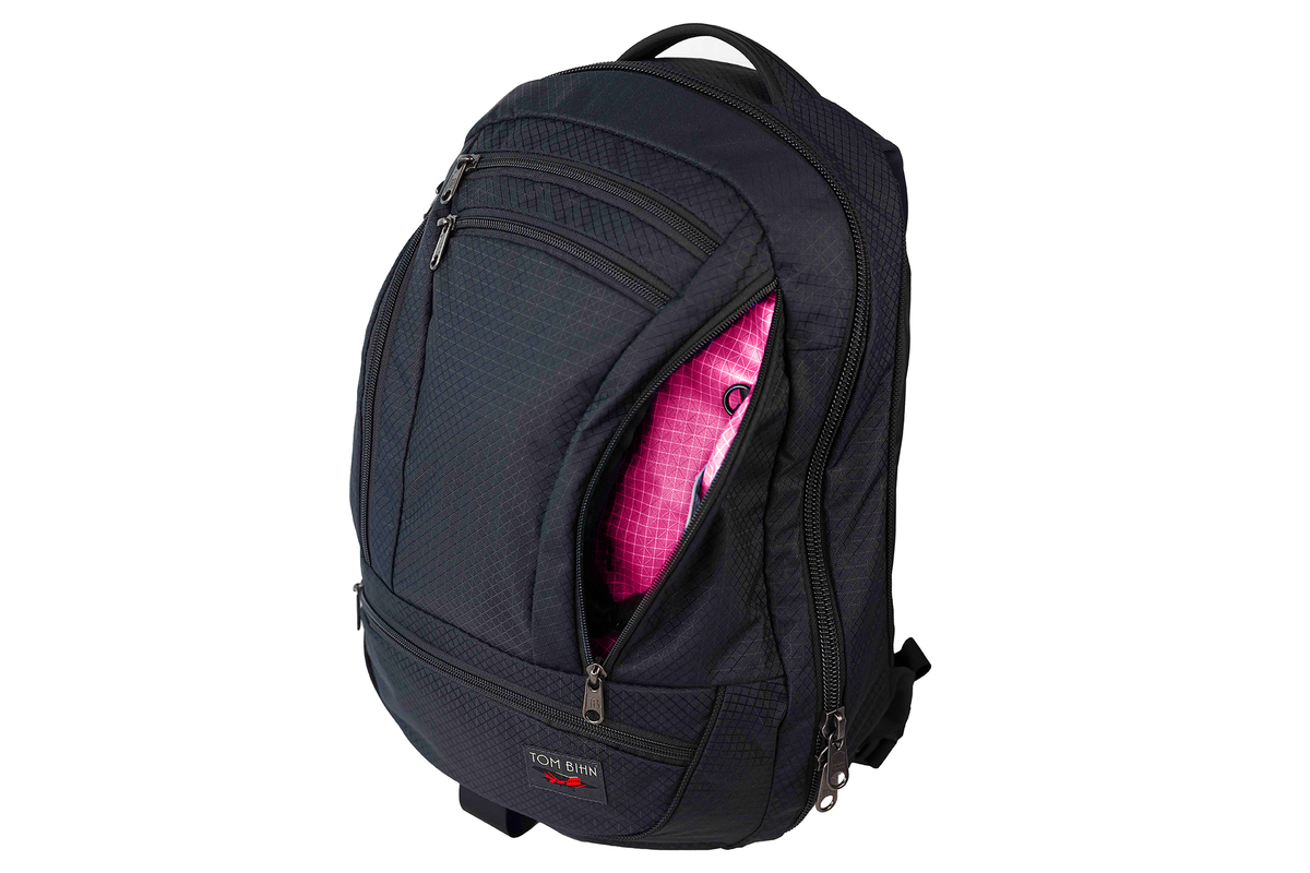 visible variant TB0122-BTPD^^The Synik 26 in Black 420 Spectron with Cerise (pink with white grid) 200 Halcyon.