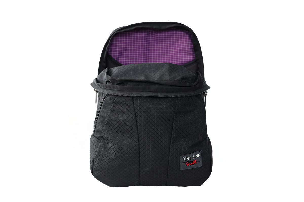visible variant TB0127-BTUD^^Paradigm in Black Spectron with an Ultraviolet 200 Halcyon interior