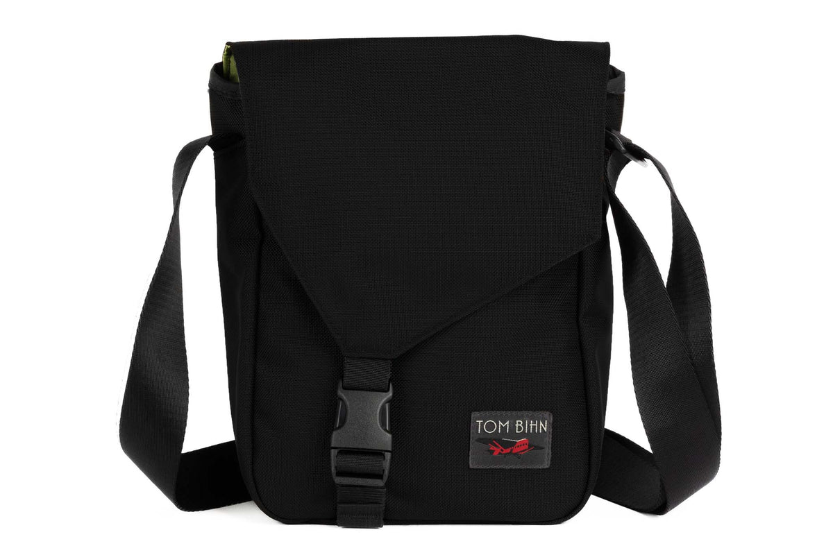 visible variant TB0201-BKML^^Small Cafe Bag in Black with red label.