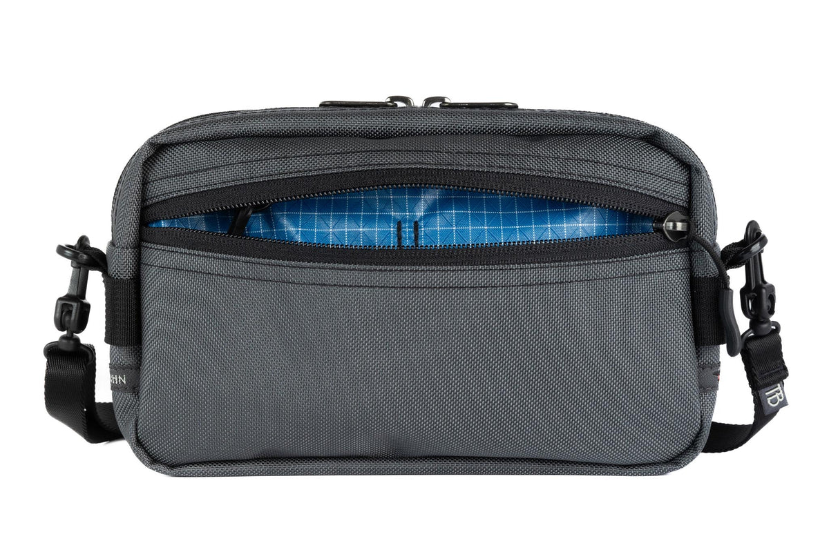 visible variant TB0413-GKLD^^A Side Effect in Nebulous Grey (medium grey) 525 Ballistic with Island (blue with white grid) 200 Halcyon interior.