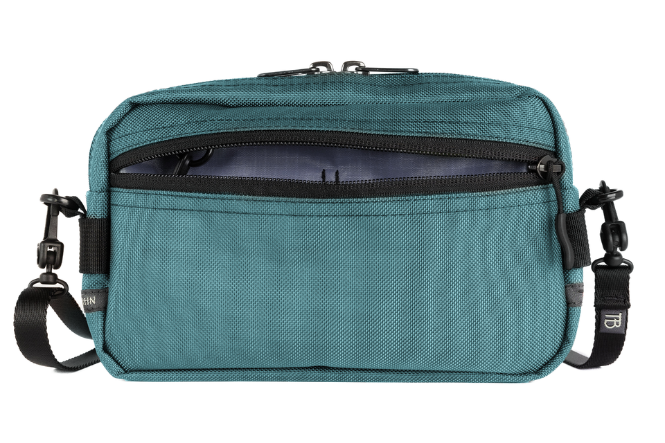 visible variant TB0413-KKDL^^A Side Effect in Agave 630 Ballistic with Dusk (bluish-purple with white grid) 200 Halcyon interior.