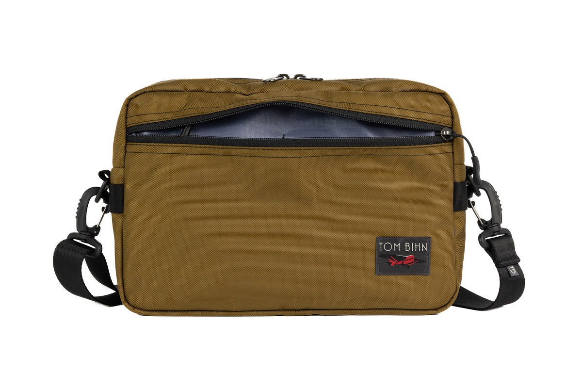 visible variant TB0415-CKDL^^The Side Hustle in Coyote Ballistic with Dusk 210 Cerylon interior.