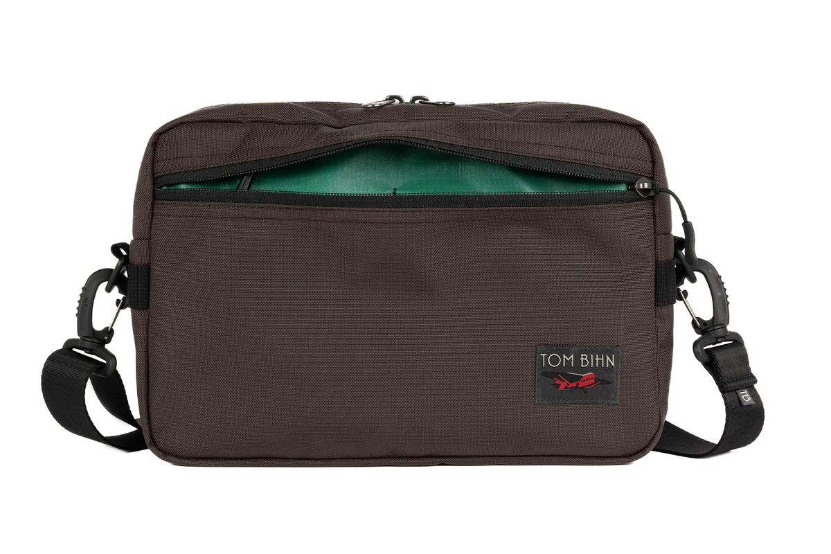 visible variant TB0415-RKEL^^The Side Hustle in Ursa Ballistic with Emerald 210 Cerylon interior.
