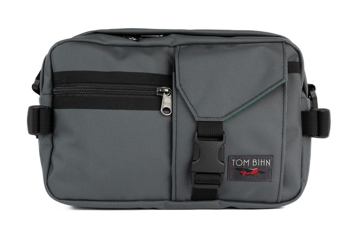 visible variant TB0424-GKEL^^LPD in Nebulous Grey with Emerald interior.