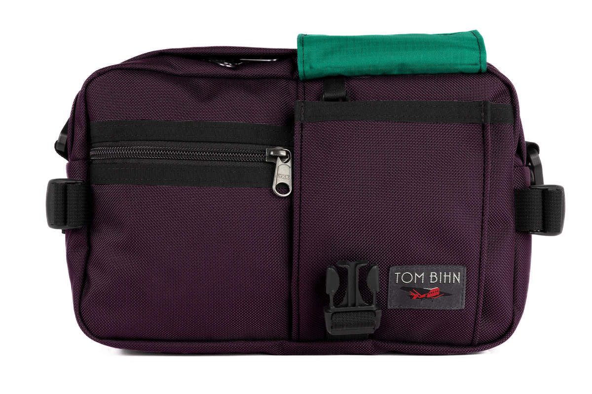 visible variant TB0424-UKEL^^LPD in Aubergine with Emerald interior.