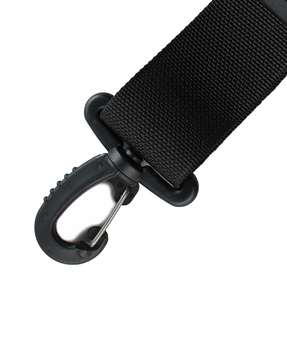 visible variant TB0555^^A close shot of the plastic snaphook on the Absolute Shoulder Strap.