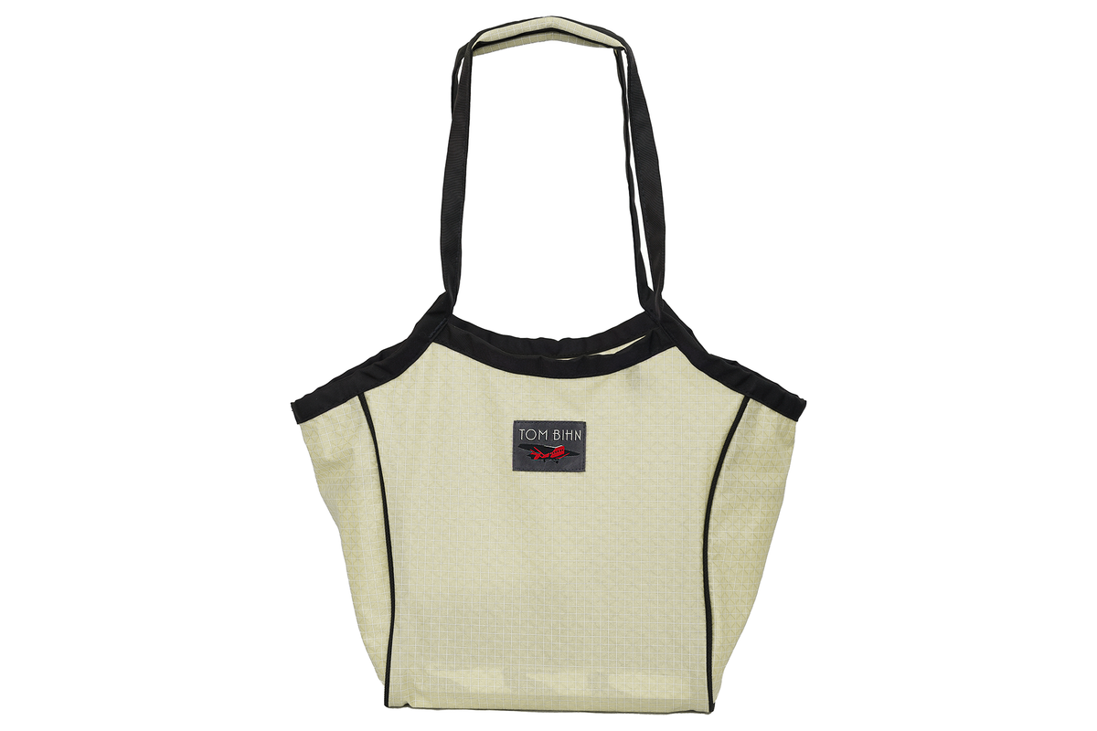 visible variant TB0608-2D^^A Small Original Shop Bag in Lemonade (light yellow with white grid) 200 Halcyon.