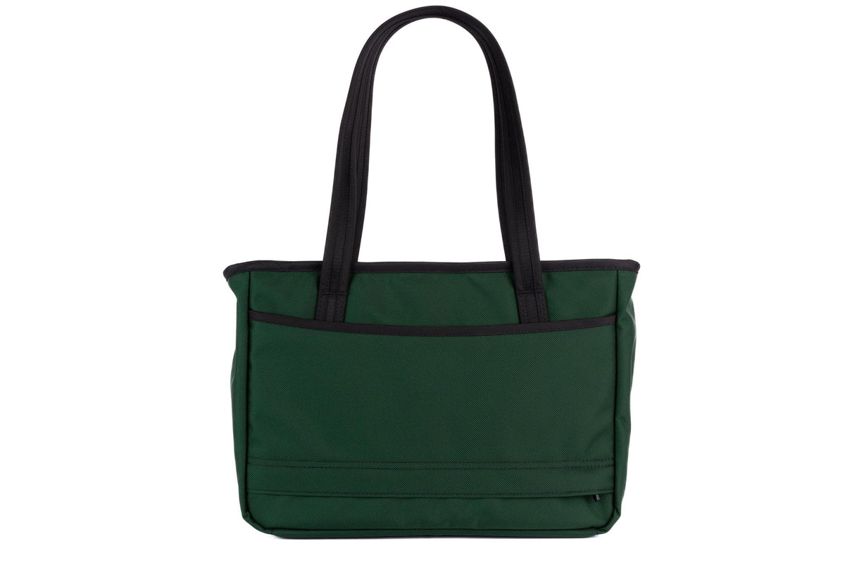 visible variant TB0715-WKML TB0715-WKTD^^Back of the Nomad Tote in Wilderness Ballistic.