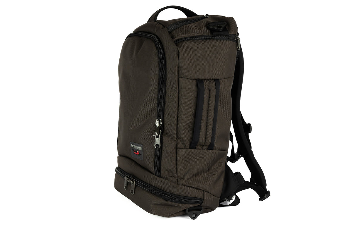 visible variant TB0902-RKZD TB0902-RK7D TB0902-RKND TB0902-RKDL^^ A Techonaut 30 with a Ursa (brown) exterior.