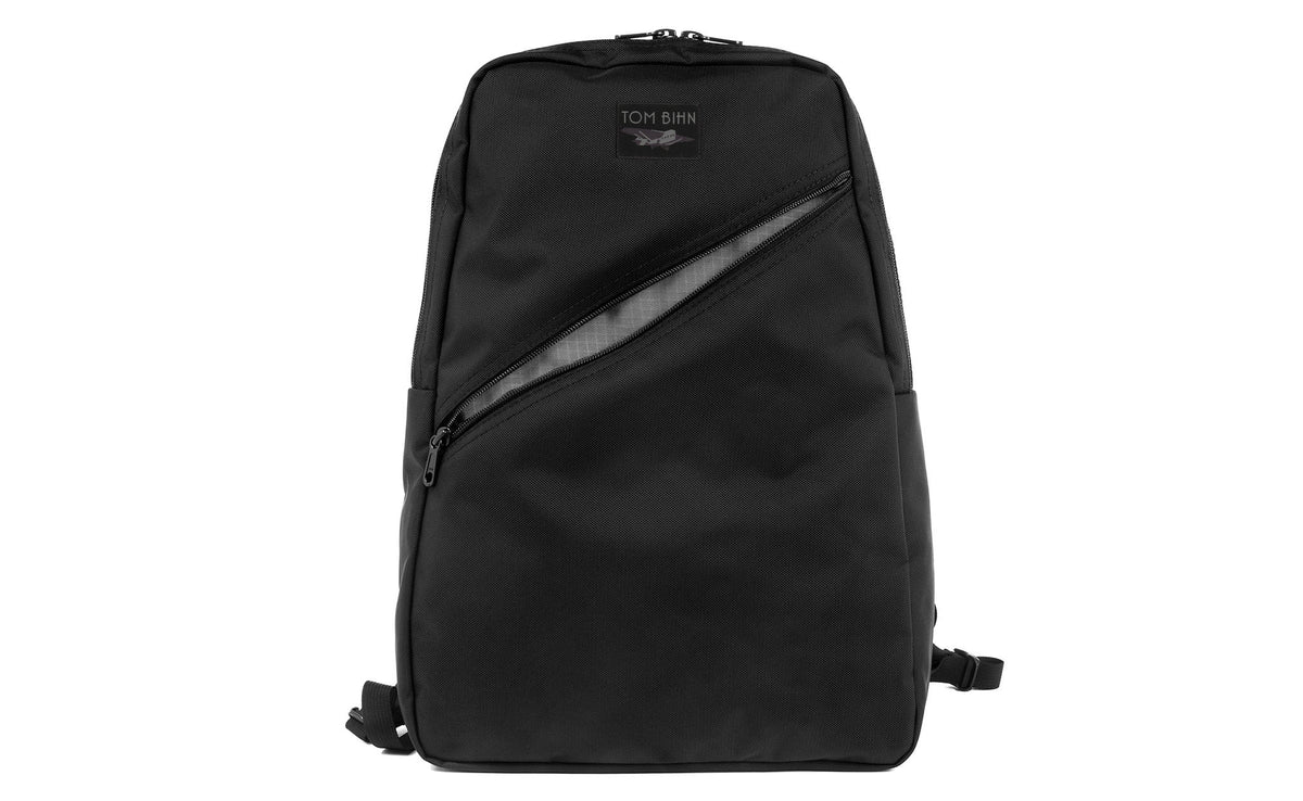 visible variant TB0922-BKGL^^Daylight Backpack in Black Ballistic with Mountain Grey (grey with light grey grid) 210 Cerylon interior