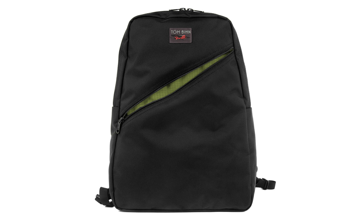 visible variant TB0922-BKML^^Daylight Backpack in Black Ballistic with Moss (green with light green grid) 210 Cerylon interior