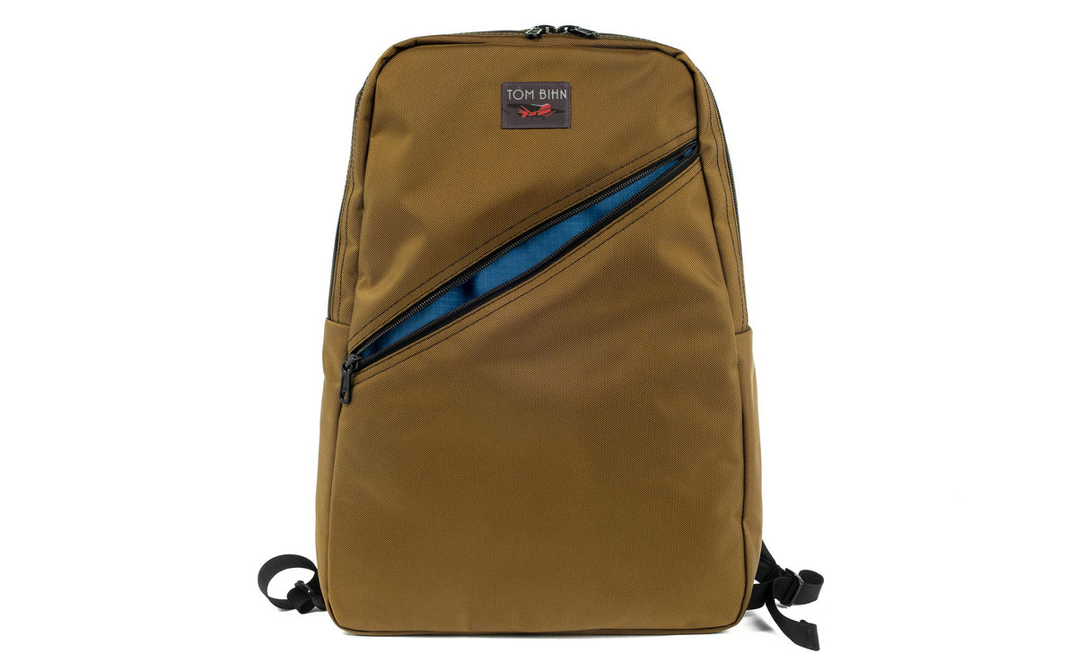 visible variant TB0922-CKOL^^Daylight Backpack in Coyote (tan) Ballistic with Cobalt (blue) Cerylon interior