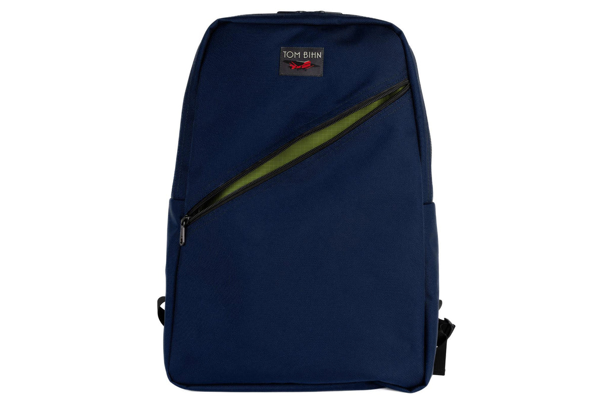 visible variant TB0922-DKML^^Daylight Backpack in Deep Blue (dark blue) 630 Ballistic with Moss (green with light green grid) 210 Cerylon interior