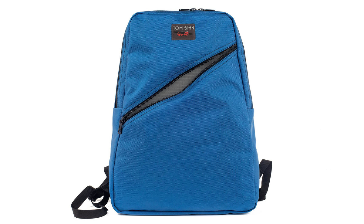 visible variant TB0922-NKGL^^Daylight Backpack in Constellation (light blue) 525 Ballistic with Mountain Grey (grey with light grey grid) 210 Cerylon interior