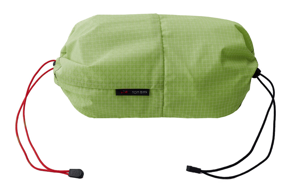 visible variant TB09375-HD^^An Aeronaut 30 Travel Laundry Stuff Sack in Honeydew (pale green with white grid) 200 Halcyon.