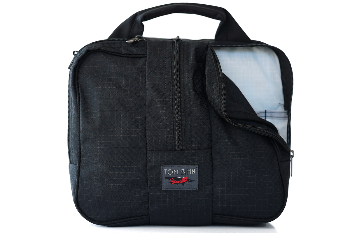 visible variant TB0967-BTTD^^The Co-Pilot in Black 420 Spectron with Tahoma 200 Halcyon interior