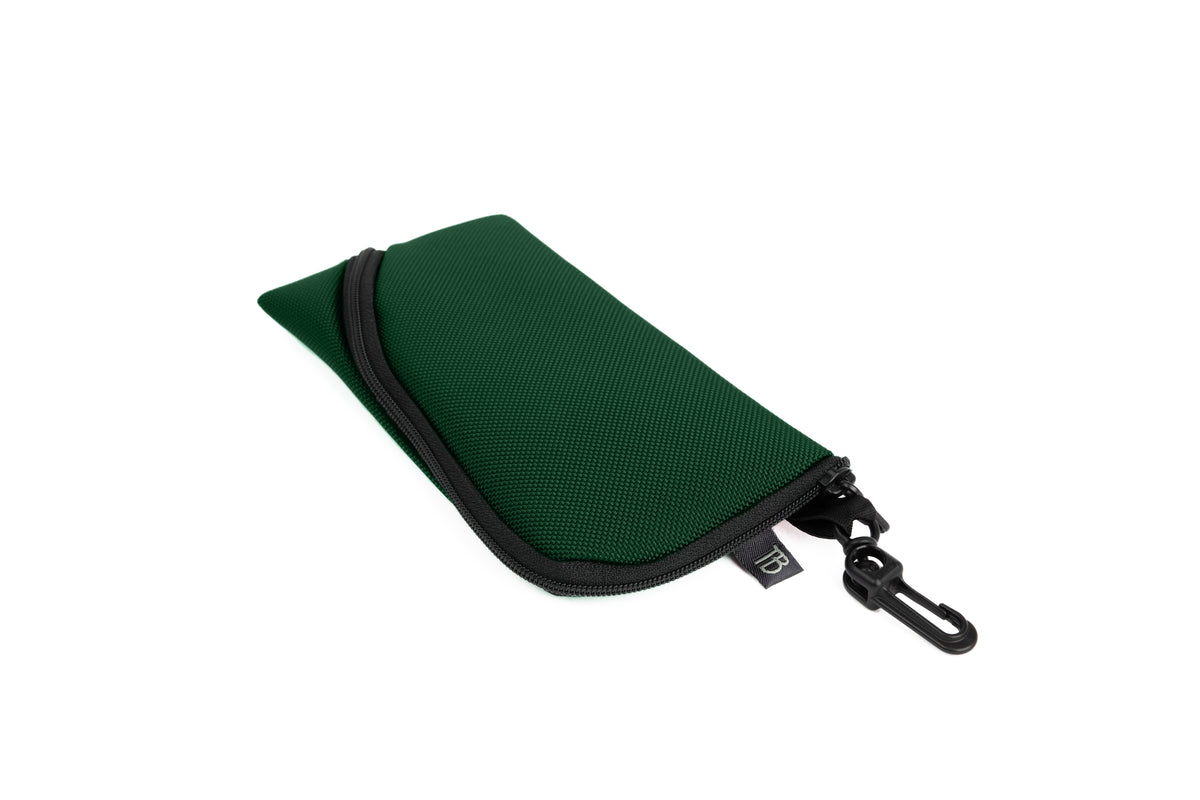 visible variant TB12452-WK^^ A Small Ghost Whale Pouch in Wilderness (forest green).