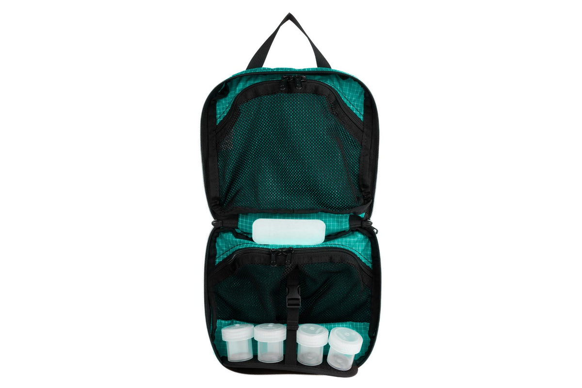 visible variant TB1266-ED^^A Deluxe Spiff Kit in Kelpie (bluish-green with white grid) 200 Halcyon.
