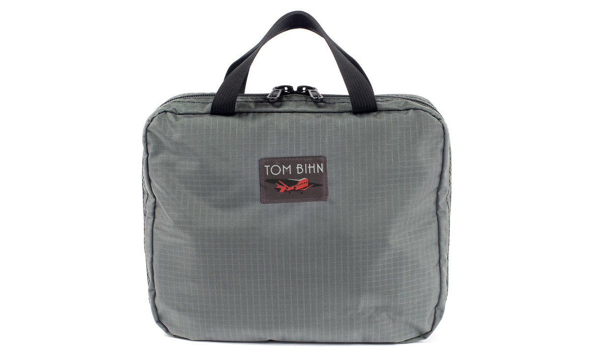 visible variant TB1266-GL^^A Deluxe Spiff Kit in Mountain Grey (grey with light grey grid) 210 Cerylon.
