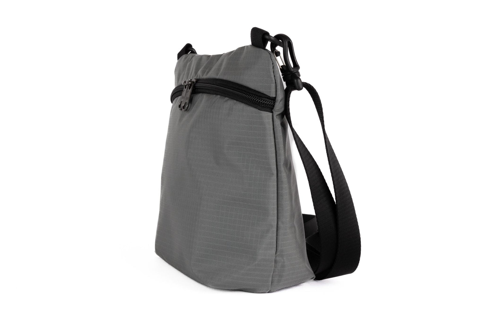 visible variant TB1425-GL^^Profile shot of Rogue Sacoche in Mountain Grey 210 Cerylon