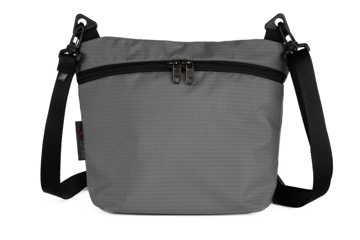 visible variant TB1425-GL^^Rogue Sacoche in Mountain Grey 210 Cerylon
