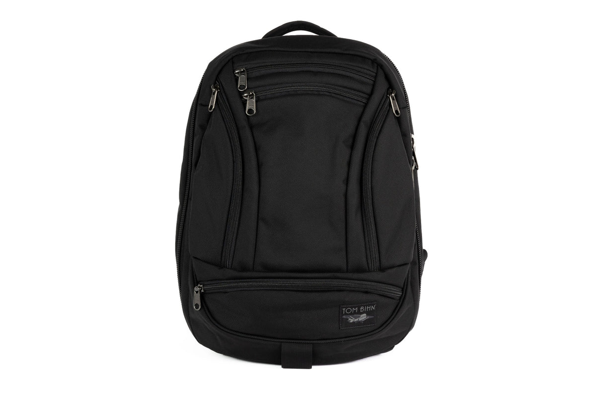 visible variant TB0120-BKND^^Synik 22 in Black Ballistic with a grey label.