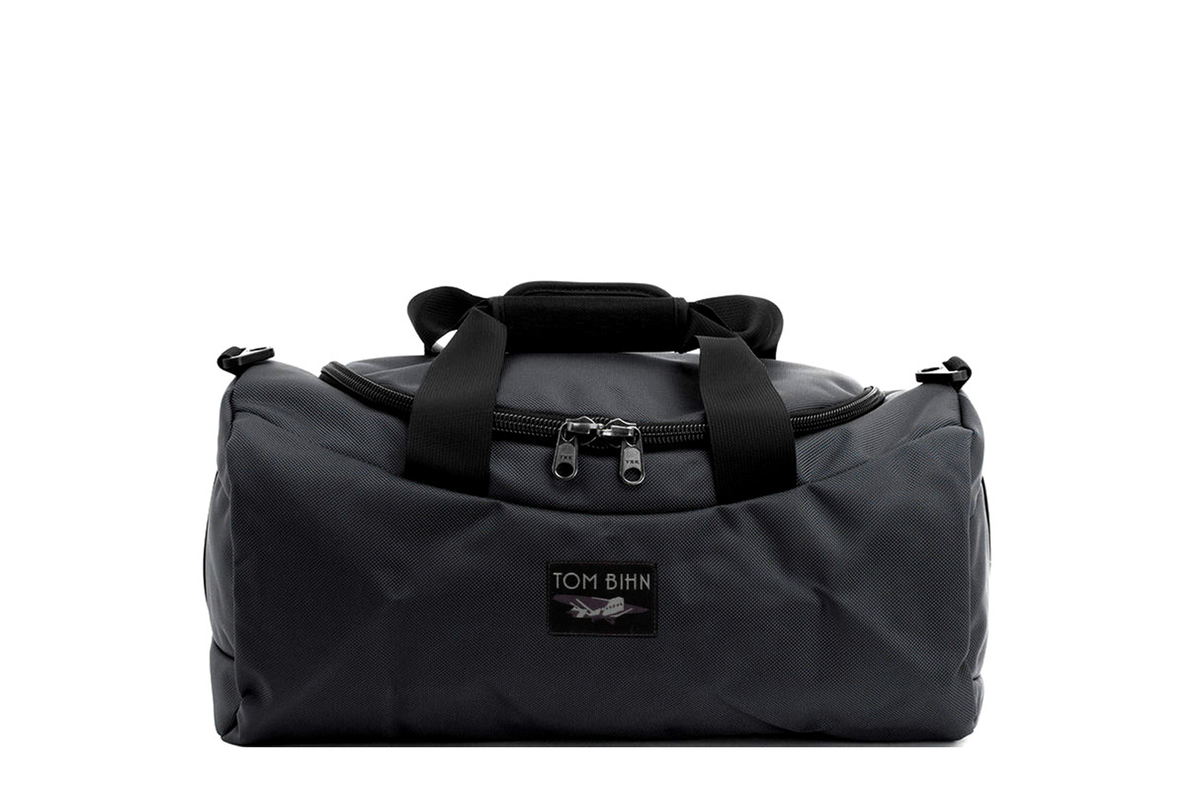 visible variant TB0909S-BB TB0909S-BK^^A Small Yeoman Duffel in Black 1050 Ballistic.