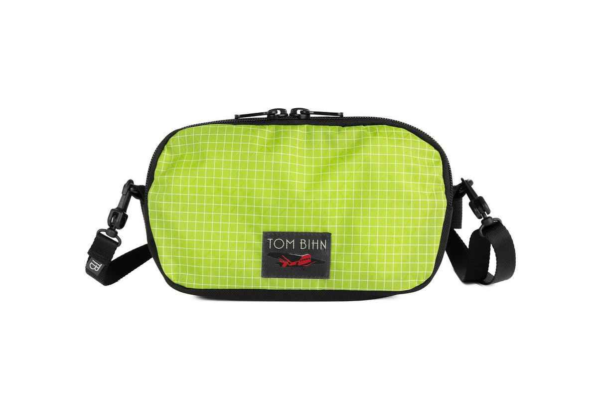 visible variant TB0412-1D^^The Bantam in Kiwi 200 Halcyon with a shoulder strap