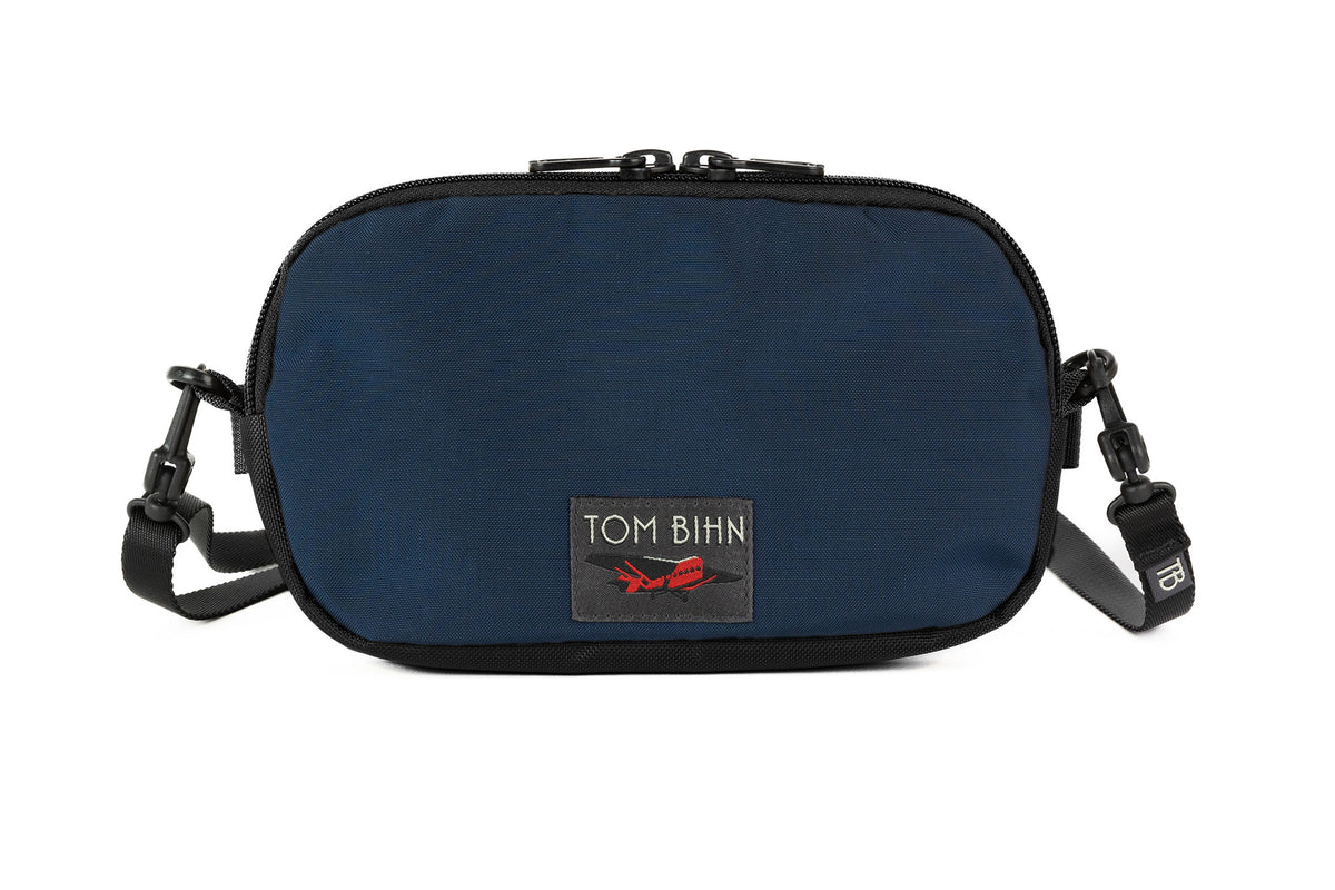 visible variant TB0412-NN ^^The Bantam in Navy Parapack and Coyote 210 Ballistic shell with shoulder strap