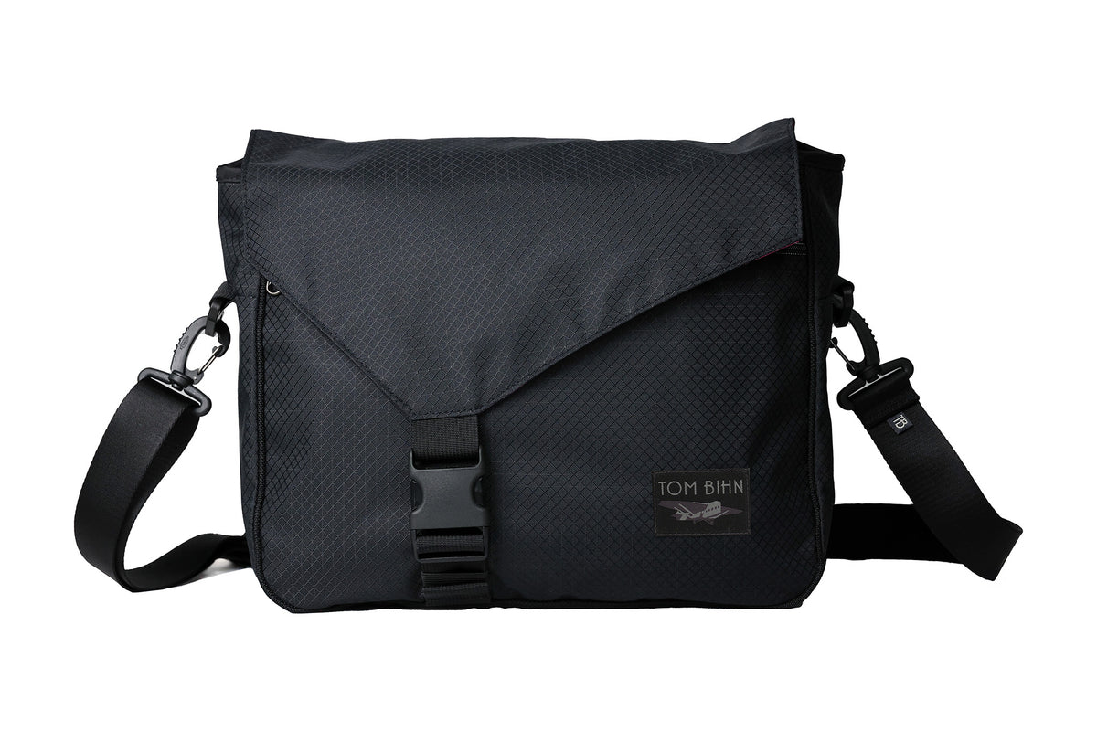 visible variant TB0204-BTND^^The Maker's Bag in Black 420 Spectron with a black label