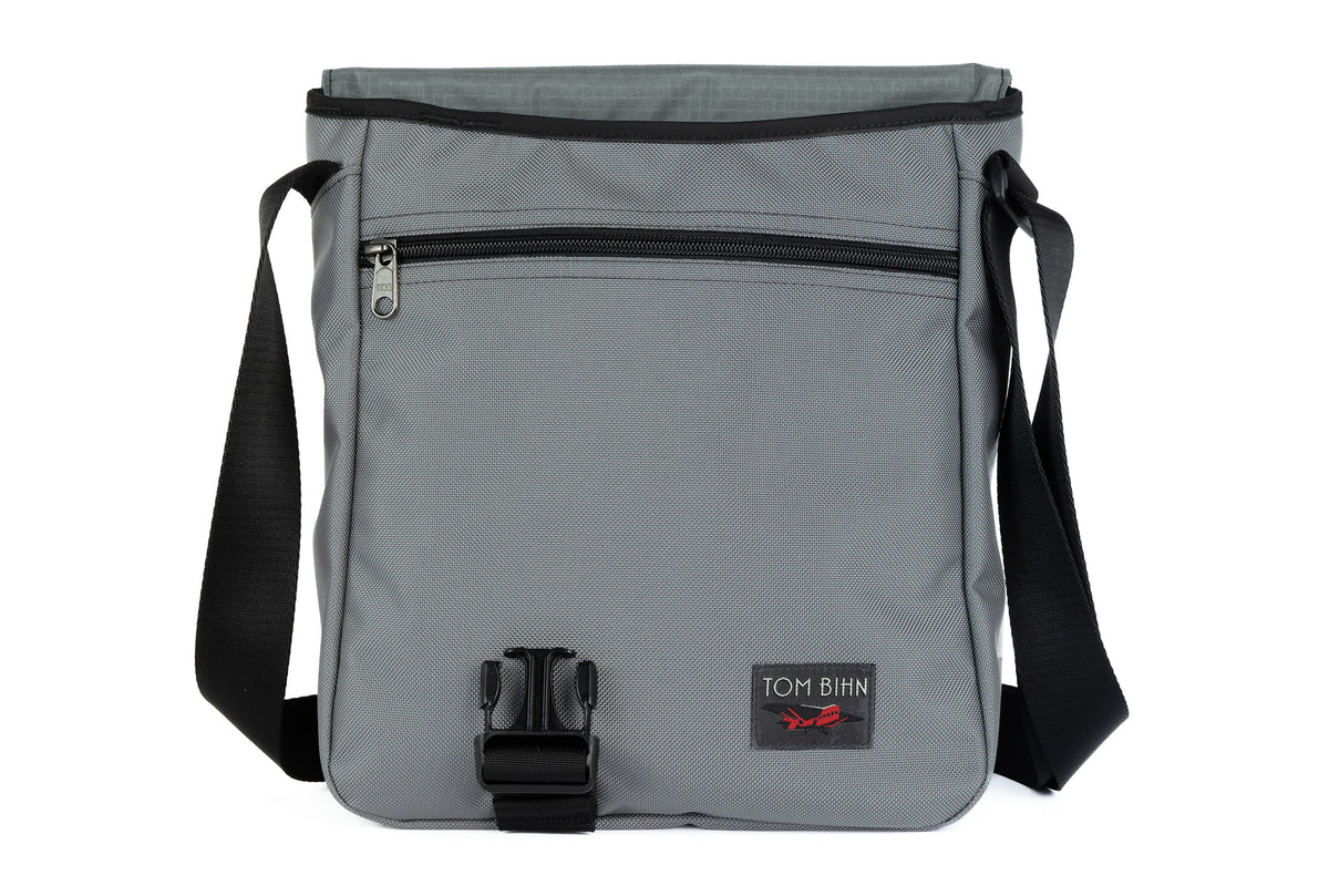 visible variant TB0202-LKGL^^Medium Cafe Bag in Cloud (light) Grey Ballistic with Mountain Grey 210 Cerylon
