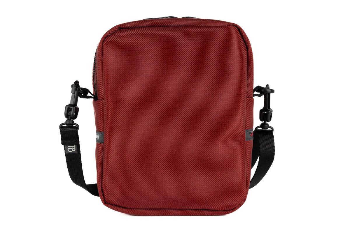 visible variant TB0416-MKGE TB0416-MKVE TB0416-MKNE^^Everyday Cubelet in Mars Red.