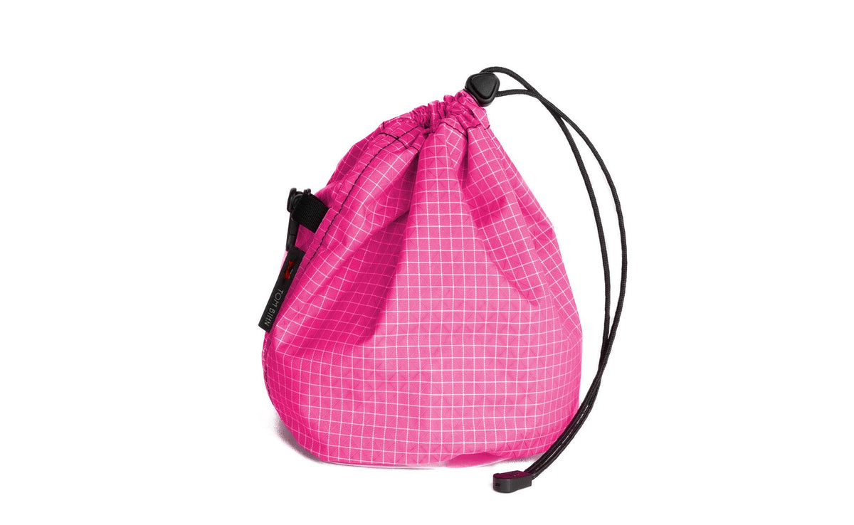 visible variant TB0662-PD^^A Medium, clear-bottomed Yarn Stuff Sack in Cerise (bright pink with white grid) 200 Halcyon.
