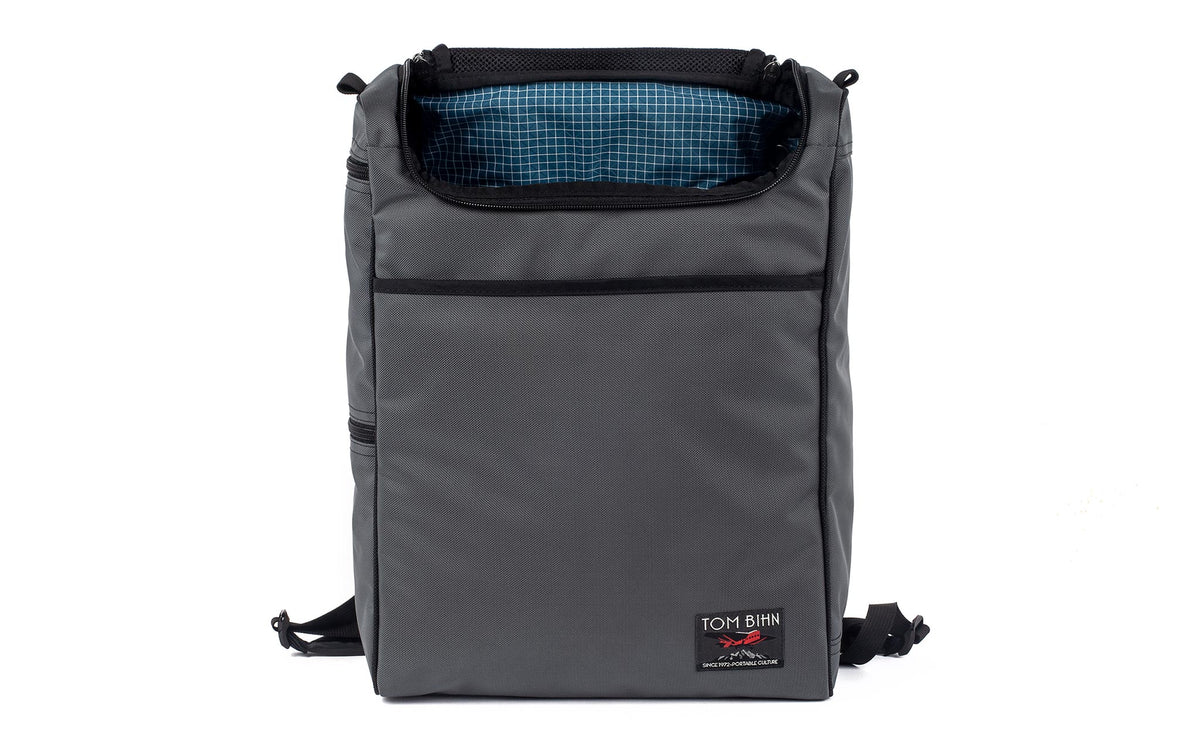 detail visible^^The face of the Cambiata with the main compartment open