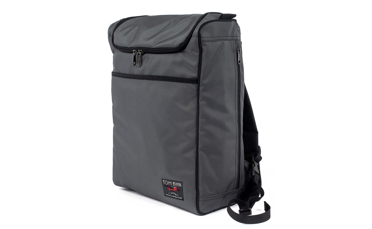 visible variant TB0118-GKFD^^The Cambiata in Nebulous Grey (dark grey) Ballistic.