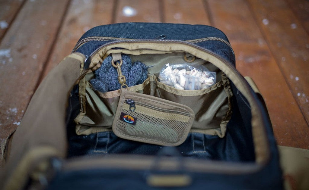 detail visible^^A shot of the interior pockets in the main compartment of the Large Road Duffel.