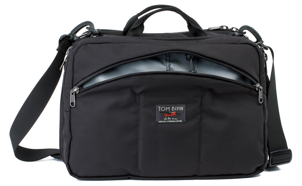 visible variant TB0975-BKLJ^^The Stowaway in Black 525 Ballistic with a Cloud (light grey) 210 Ballistic interior.