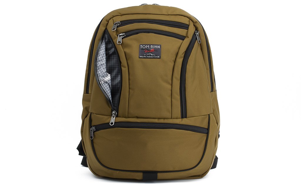 visible variant TB0113-CKND^^A Synapse 25 in Coyote (brown) 525 Ballistic with Northwest Sky (light grey with white grid) 200 Halcyon interior.