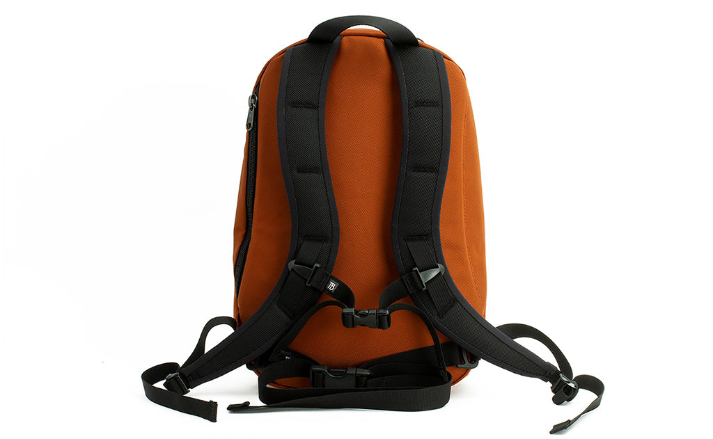 visible variant TB0107-TKLJ^^A reverse shot of the Luminary 12 in Burnt Orange 525 Ballistic.
