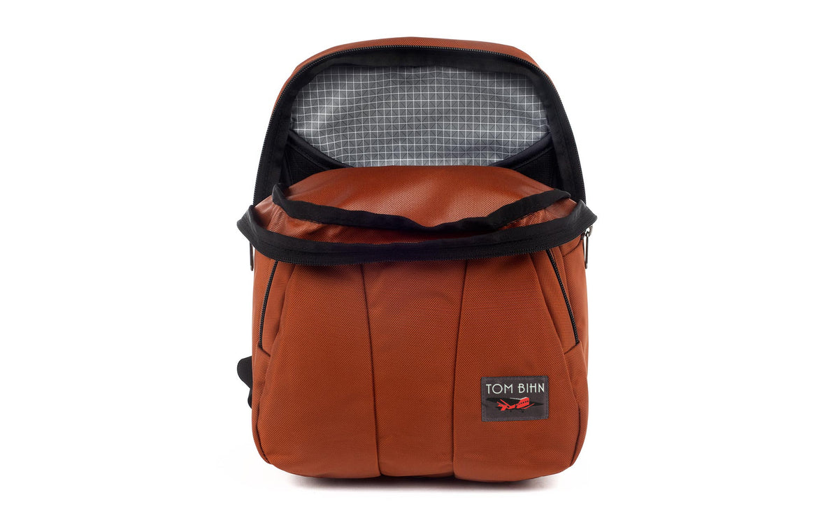 visible variant TB0127-TKND^^Paradigm in Burnt Orange 525 Ballistic with Northwest Sky (light grey) 200 Halcyon interior