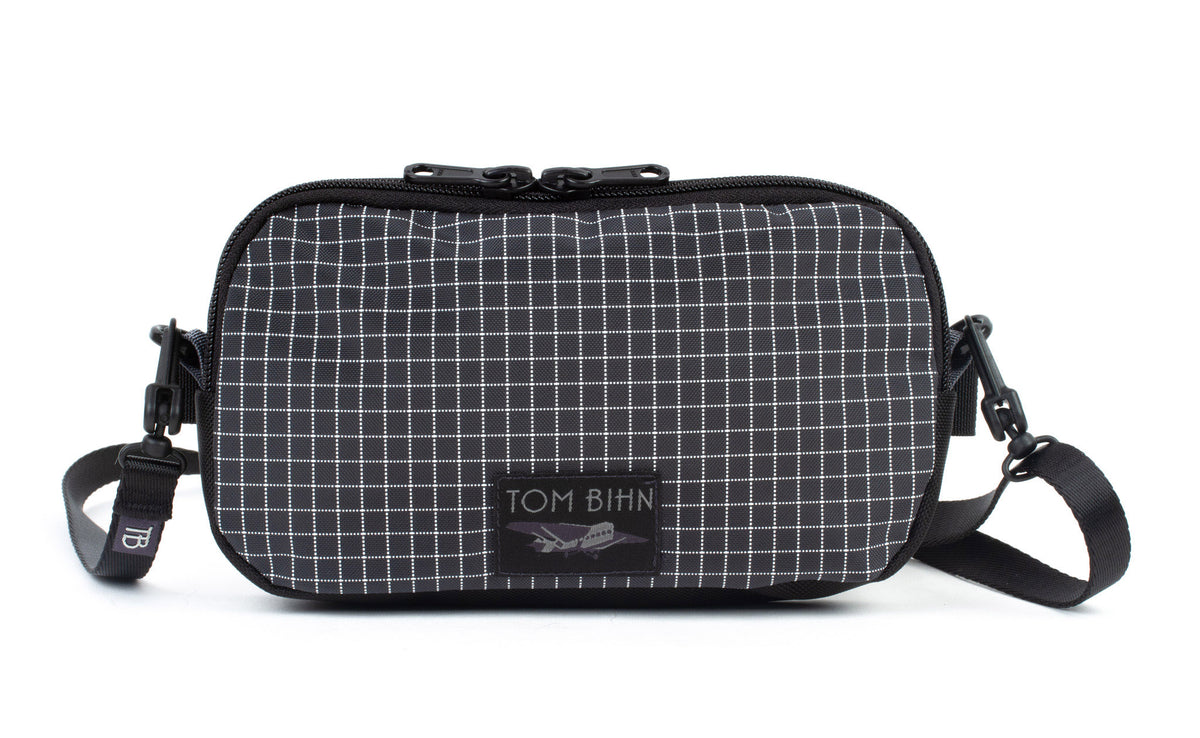 visible variant TB0412-SH^^The Bantam in Steel 400 Halcyon with a shoulder strap